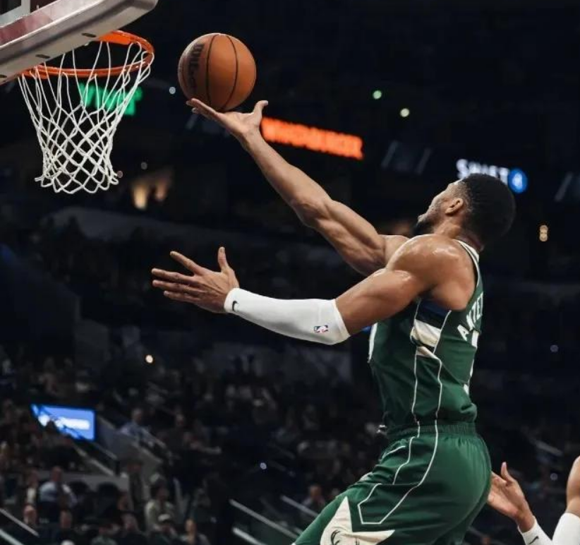 开云体育在线-吉林队轻取雄鹿，欧文关键制胜的简单介绍