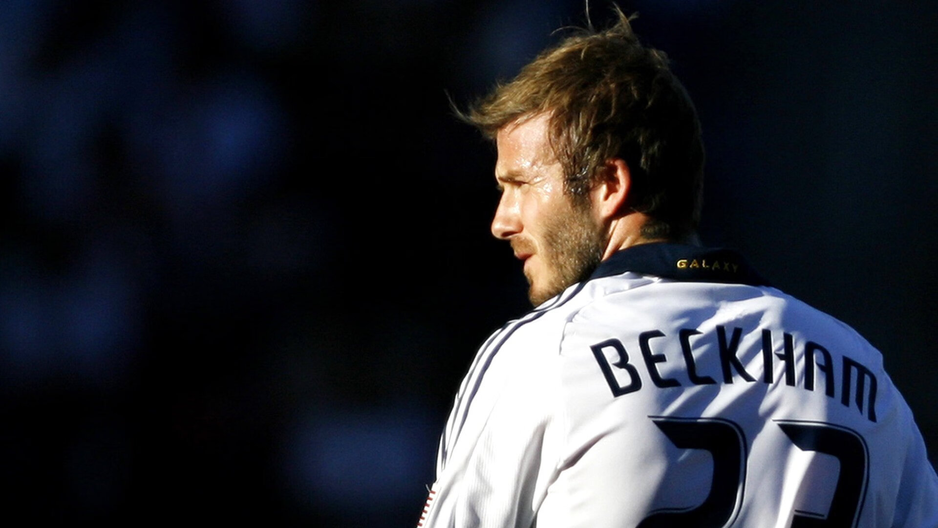 西决生死战焦点战，荷兰强压尼日利亚，战术纪律与天赋激情的终极对决