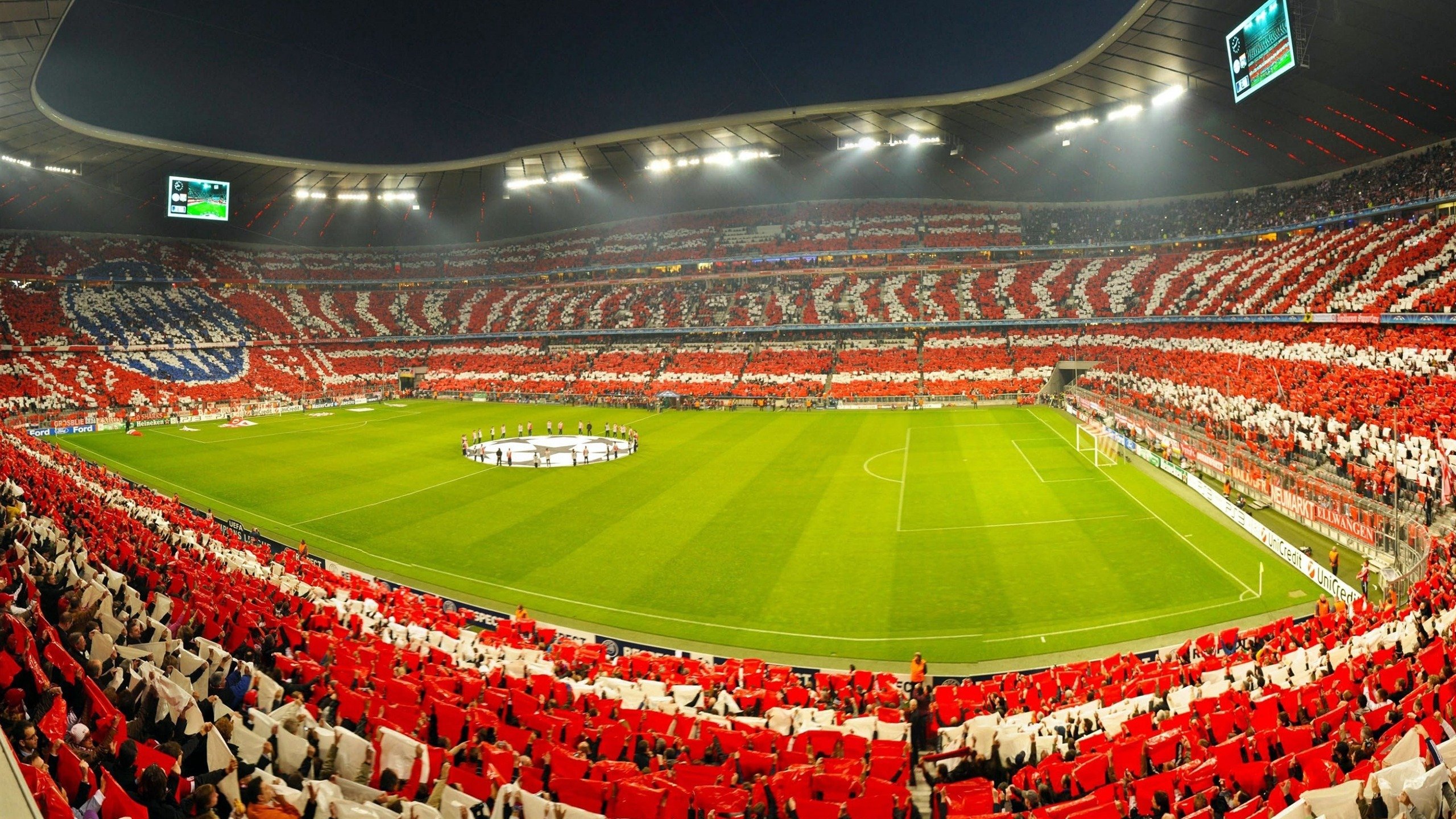 开云足球直播-当大场面先生遇上冰岛神话，萨拉赫的巨星光芒与冰岛足球的集体震撼