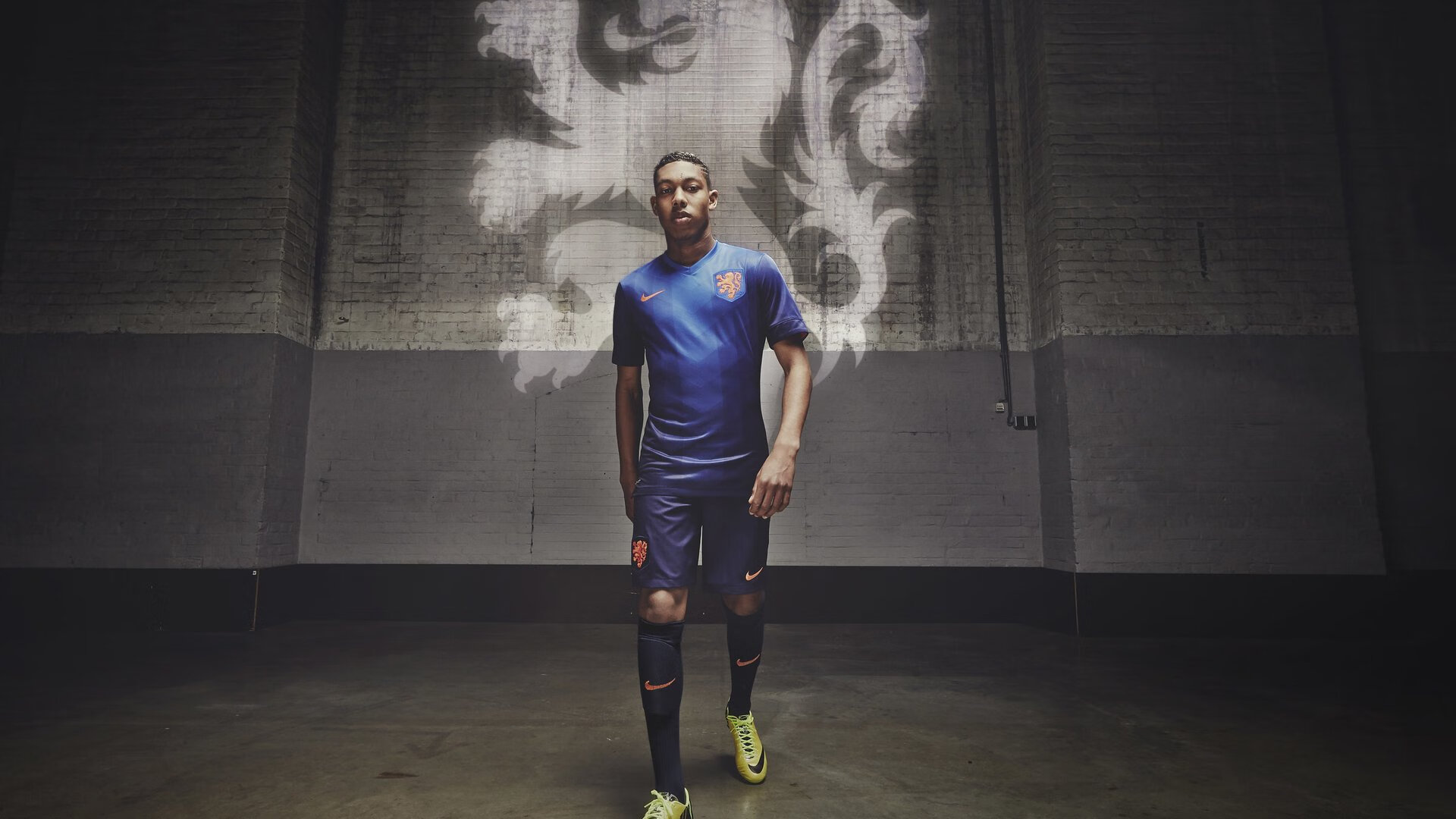 津门铁骑逆转记，高诗岩闪耀麦迪逊，中国后卫的跨洋证明战